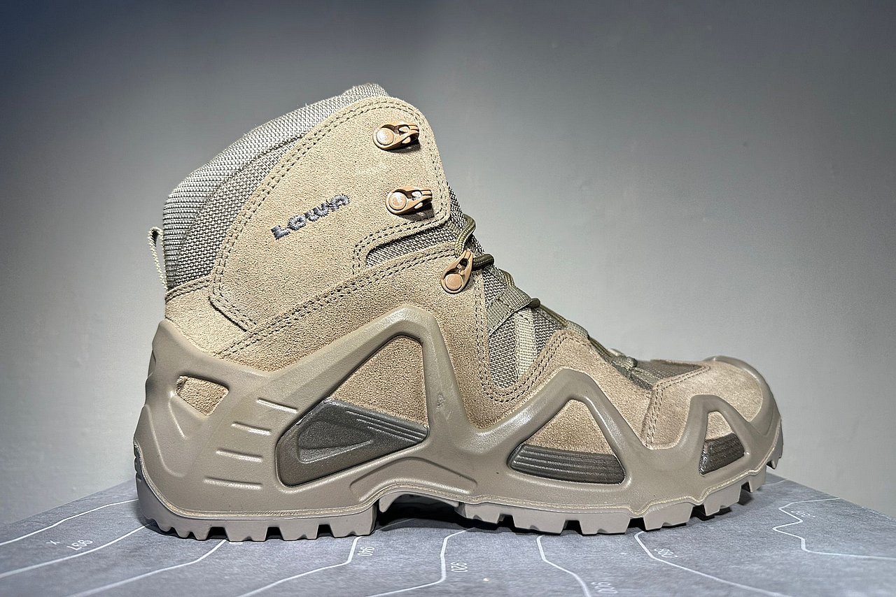 נעלי לואה טקטיות מדברי LOWA ZEPHYR MID TF COYOTE נעלי לואה טקטיות מדברי LOWA ZEPHYR MID TF COYOTE